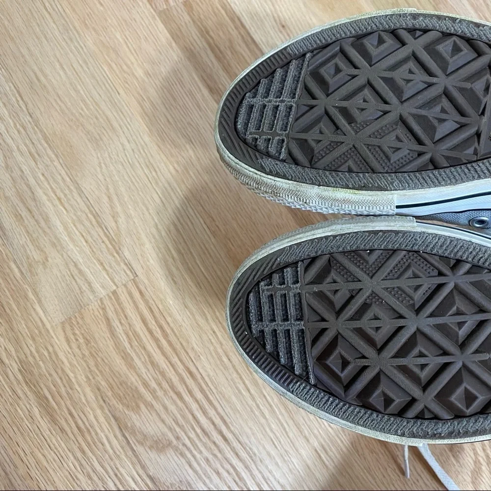 Converse Gray Sneakers Kids Sz 3 Girls Lace Up